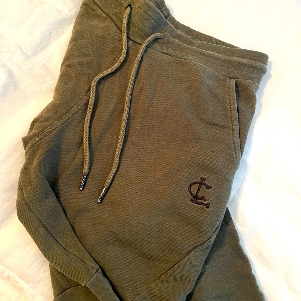 Clifford Lenox Foundation Jogger